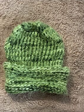 Men’s Green Knit Beanie Hat - Cozy Winter Accessory